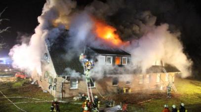 Brand Flüchtlingsheim Rosengarten